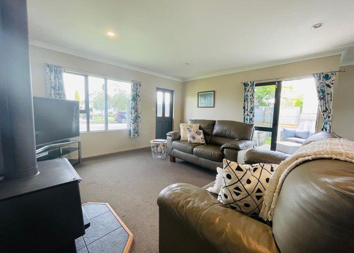  at 5 Magdalen Crescent, Pirimai, Napier