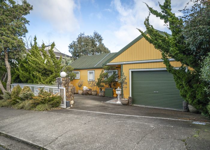  at 24 Penryn Drive, Camborne, Porirua