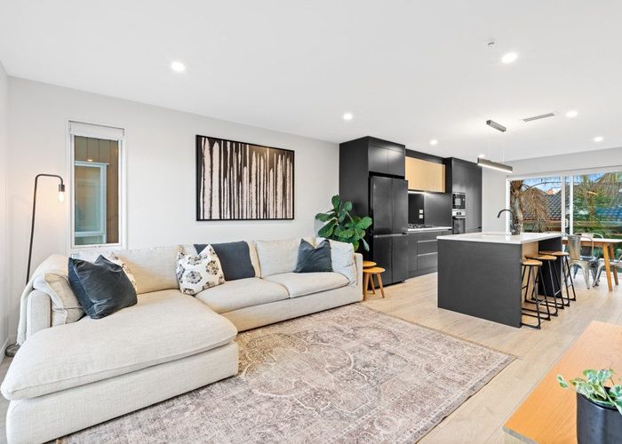  at 3/4 Jutland Road, Hauraki, North Shore City, Auckland