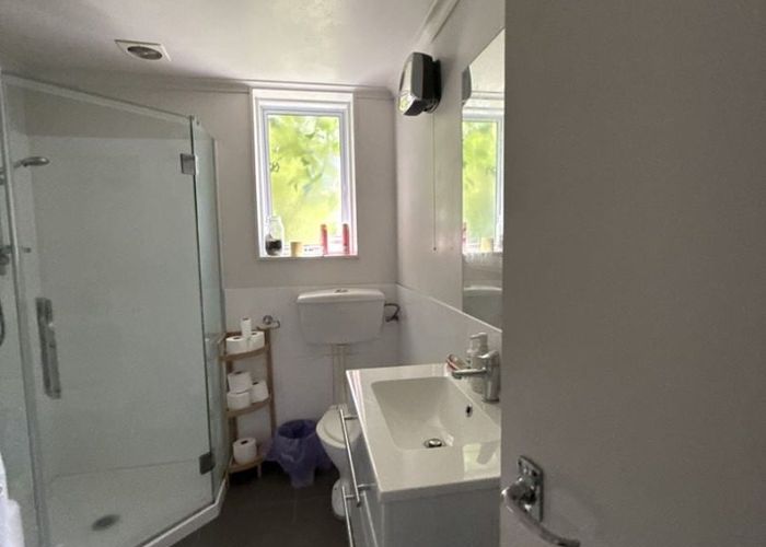  at 1/121 Hataitai Road, Hataitai, Wellington