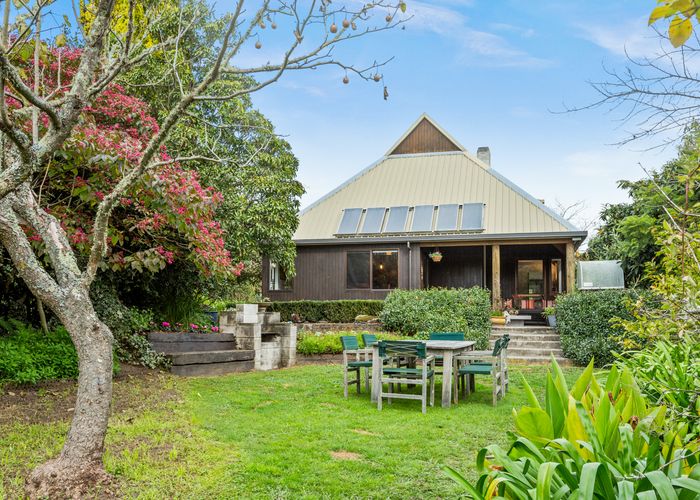  at 39 Vicarage Road, Puketapu