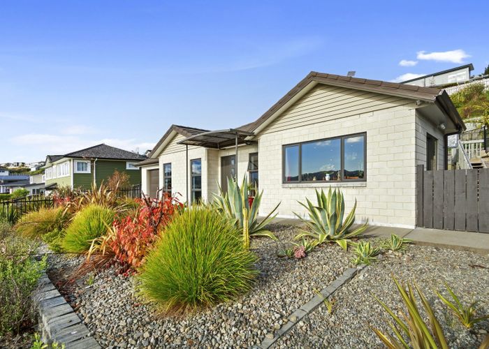  at 13 Madeira Close, Whitby, Porirua, Wellington