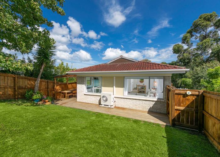  at 1/13 Bentley Avenue, Glenfield, North Shore City, Auckland