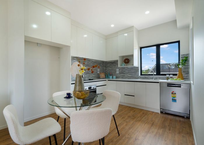  at 21 Parker Avenue, New Lynn, Waitakere City, Auckland