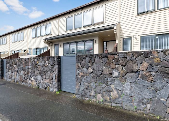  at 2/65 Princes Street, Onehunga, Auckland