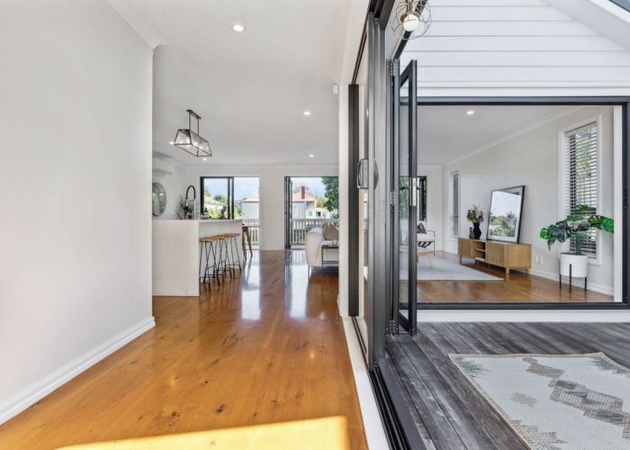  at 3 Leamington Road, Mount Eden, Auckland City, Auckland