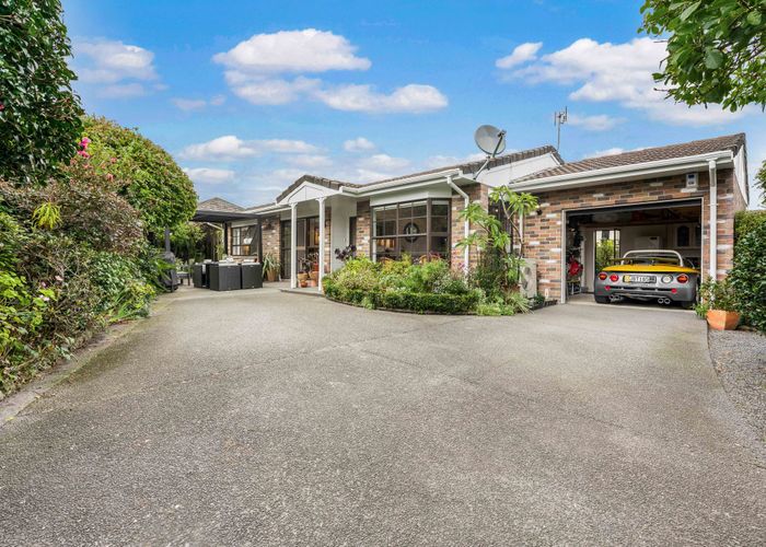  at 2/53 Francis Street, Hauraki, Auckland