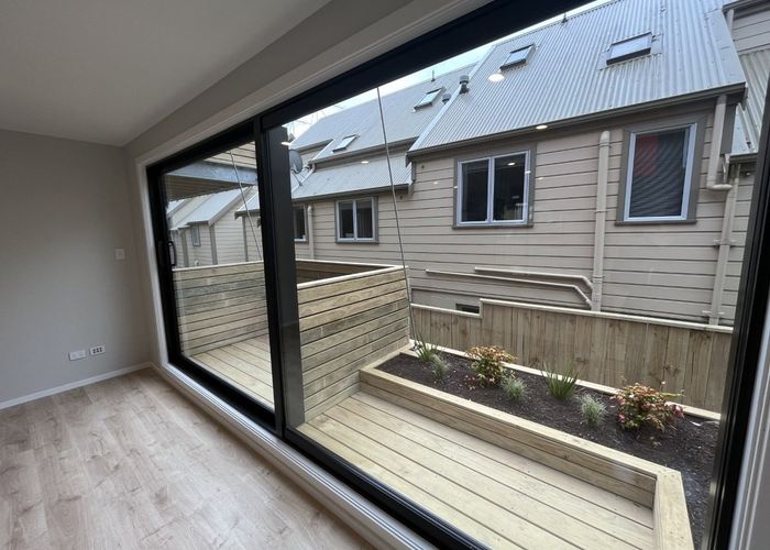  at 1/64 Owen Street, Newtown, Wellington