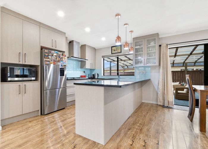  at 5 Sonterra Close, Randwick Park, Manukau City, Auckland