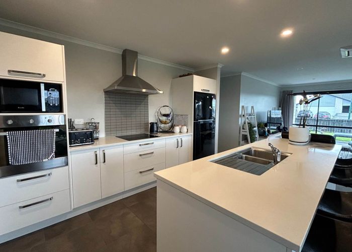  at 6 Piata Street, Papamoa Beach, Tauranga, Bay Of Plenty