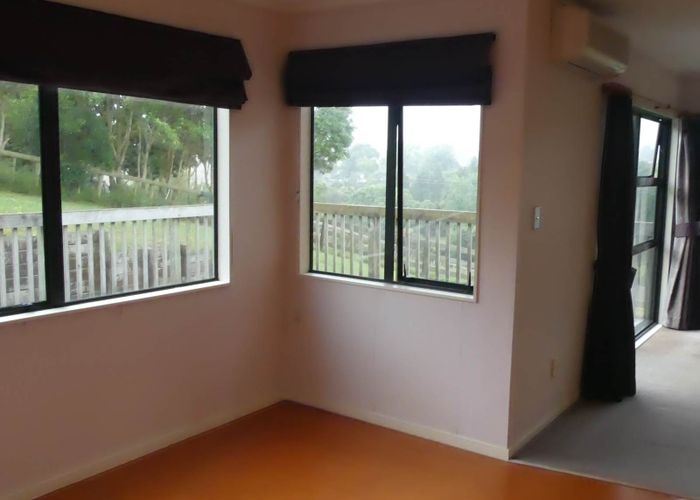  at 4 Frances Place, Papakura