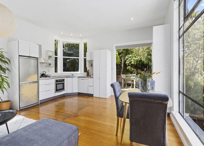  at 8 Adams Terrace, Aro Valley, Wellington