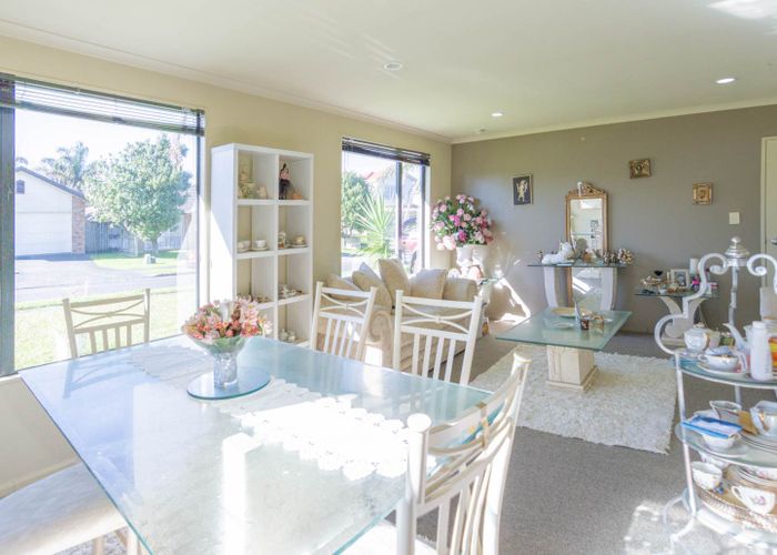 at 15 Lissleton Drive, East Tamaki, Auckland