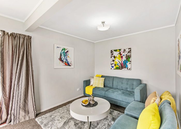  at 1/21 Solveig Place, Randwick Park, Auckland