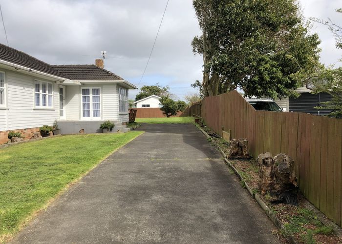  at 1 Surrey Street, Manurewa, Manukau City, Auckland