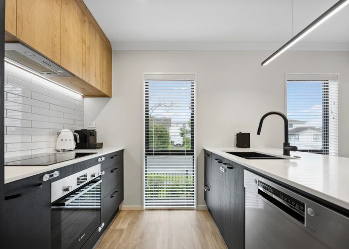  at 16A Cairngorm Place, Highland Park, Manukau City, Auckland