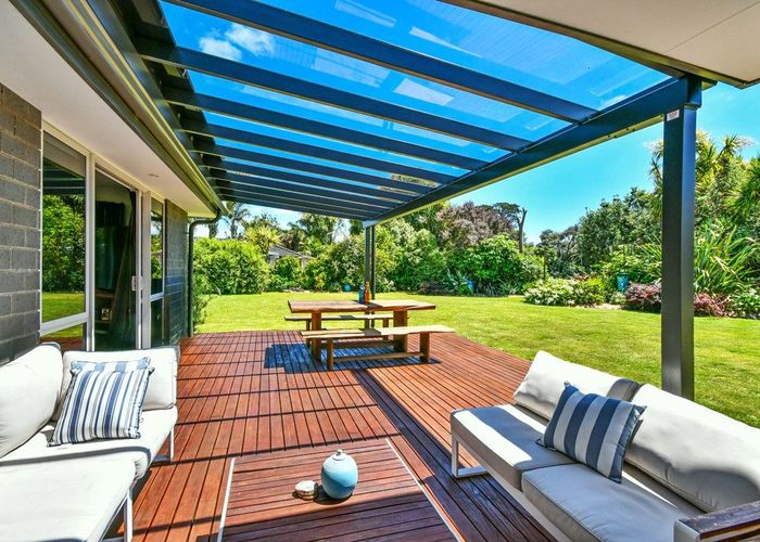  at 20 Searle Drive, Patumahoe, Pukekohe