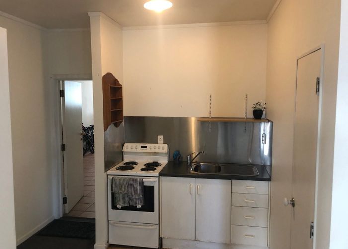  at 2/160 Riddiford Street, Newtown, Wellington, Wellington