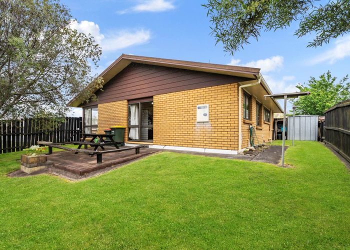  at 2/1 Lorelei Place, Papakura, Papakura, Auckland