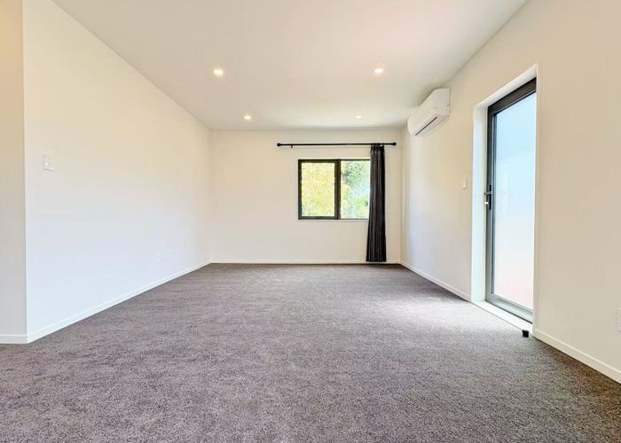  at 98 Avenue Road, Otahuhu, Auckland