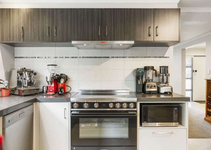 at 20 Springcrest Drive, Karaka, Papakura