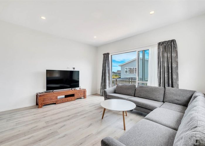  at 153 Tiriwa Drive, Massey, Auckland