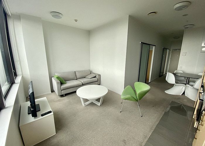  at 601/17 Putney Way, City Centre, Manukau City, Auckland