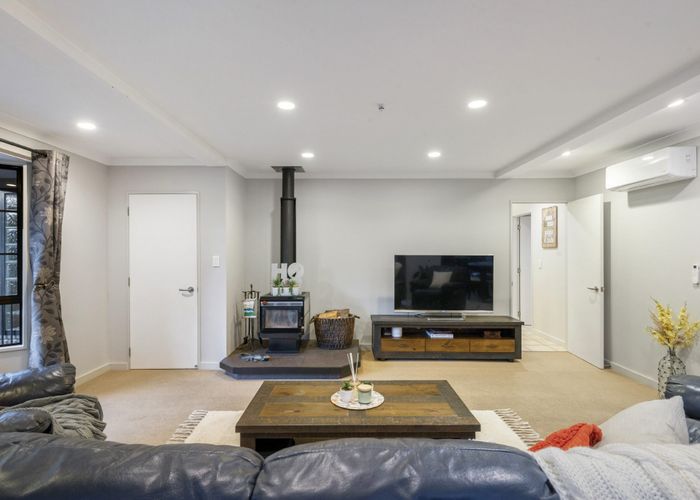  at 19 Dormer Road, Helensville