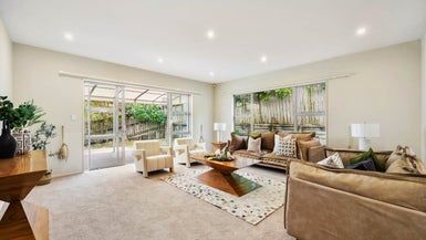  at 10 Lambir Place, Fairview Heights, Auckland