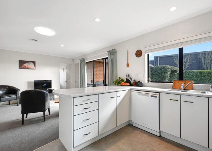  at 7 Spinnaker Drive, Flagstaff, Hamilton