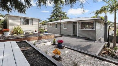  at 29 Patts Avenue, Glendene, Auckland