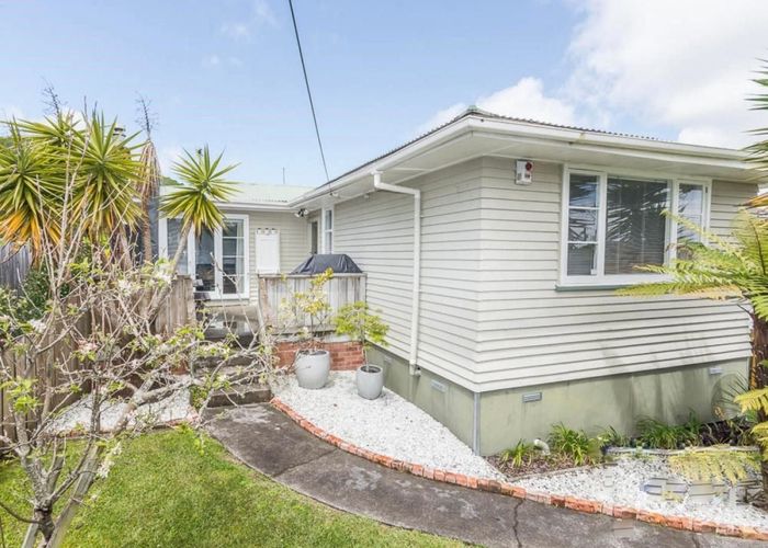  at 62 Webster Avenue, Mount Roskill, Auckland City, Auckland