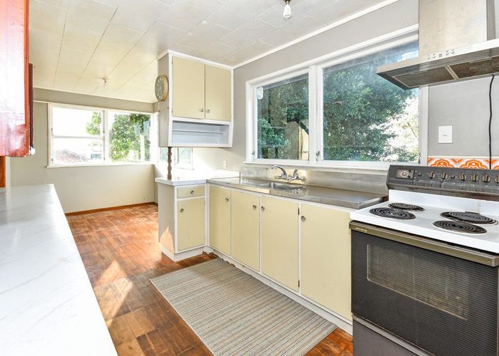  at 16 Carbery Place, Manurewa, Auckland