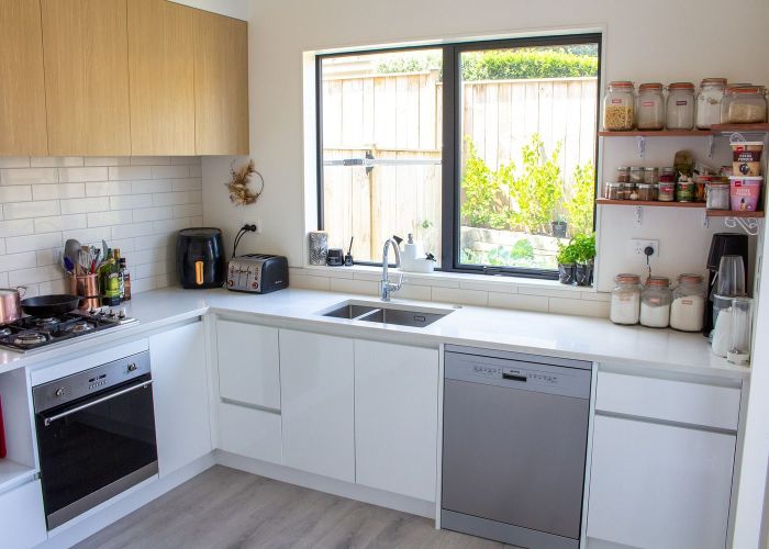  at 68C Donovan Avenue, Massey, Waitakere City, Auckland