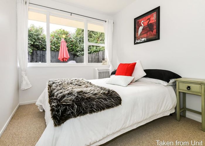  at 1/8 Almond Place, Mount Wellington, Auckland City, Auckland