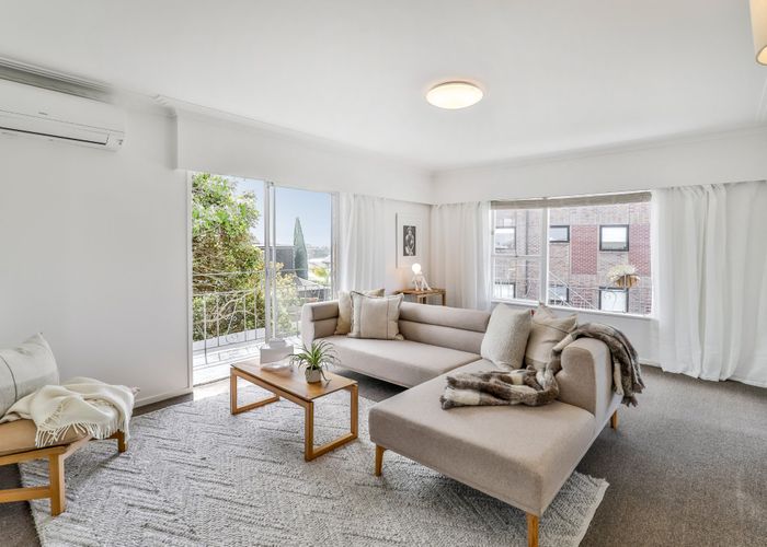  at 4/49 Western Springs Road, Morningside, Auckland City, Auckland