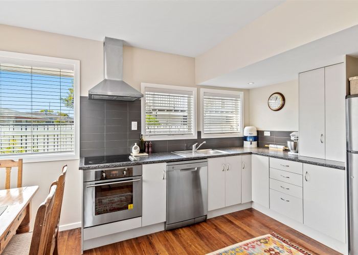  at 1/112 Rossall Street, Merivale, Christchurch
