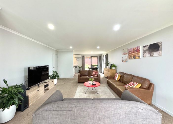  at 64 Kaimoana Street, Weymouth, Manukau City, Auckland