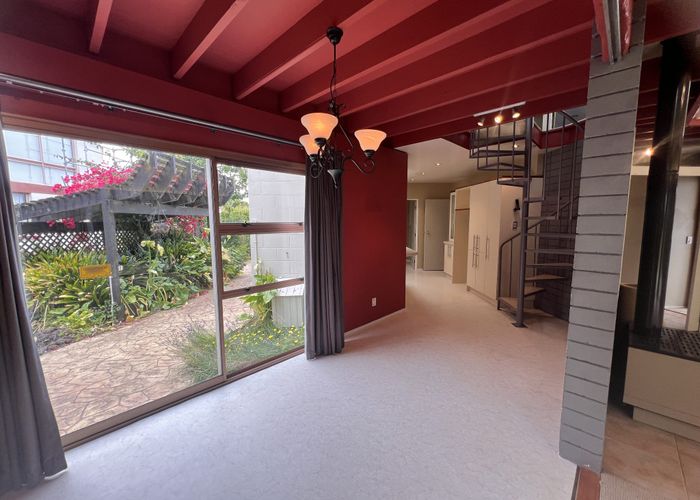  at 25 Maioro Street, New Windsor, Auckland City, Auckland