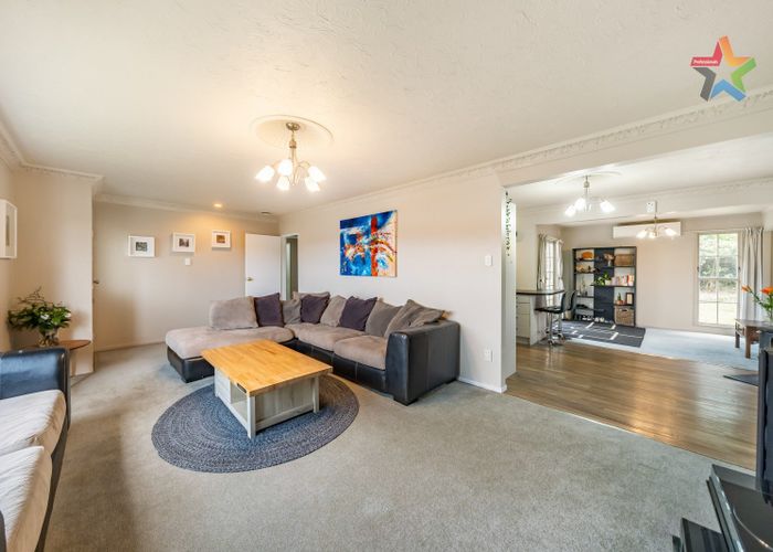  at 32 Invercargill Drive, Kelson, Lower Hutt