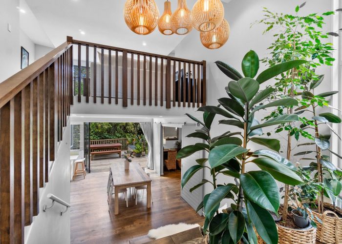  at 8 Zion Road, Birkenhead, North Shore City, Auckland