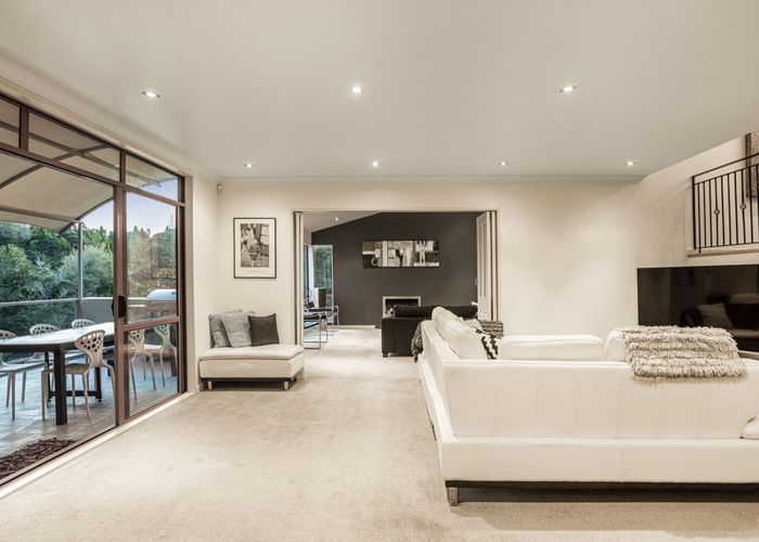  at 26 Langstone Place, Chatswood, Auckland