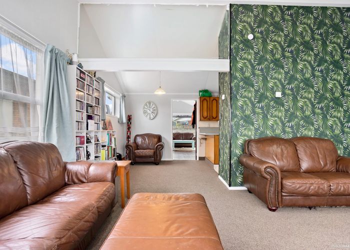  at 13 Morrow Avenue, St Andrews, Hamilton