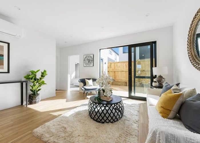  at 2 Rothwell Place, Sunnyhills, Auckland