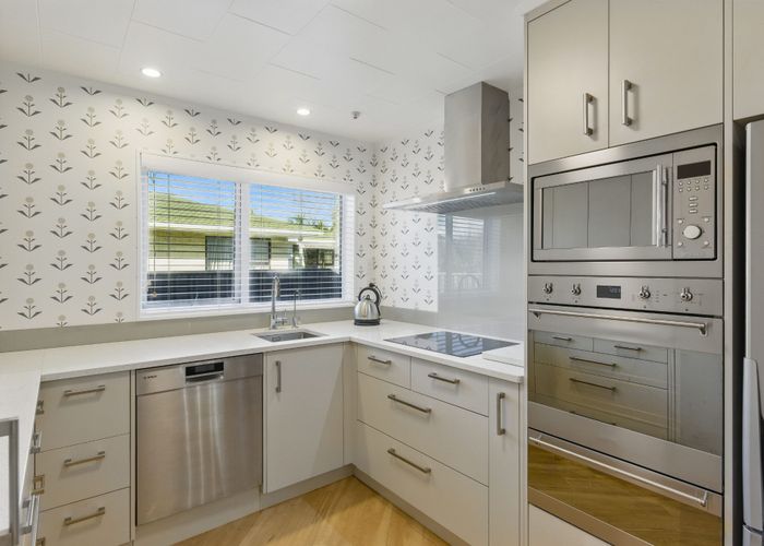  at 2 Gabriel Street, Raumati Beach, Kapiti Coast, Wellington