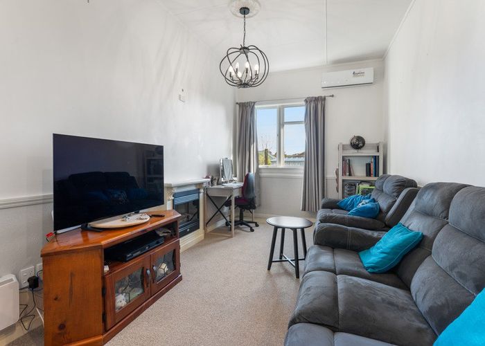  at 11 Lewis Avenue, Aramoho, Whanganui, Manawatu / Whanganui