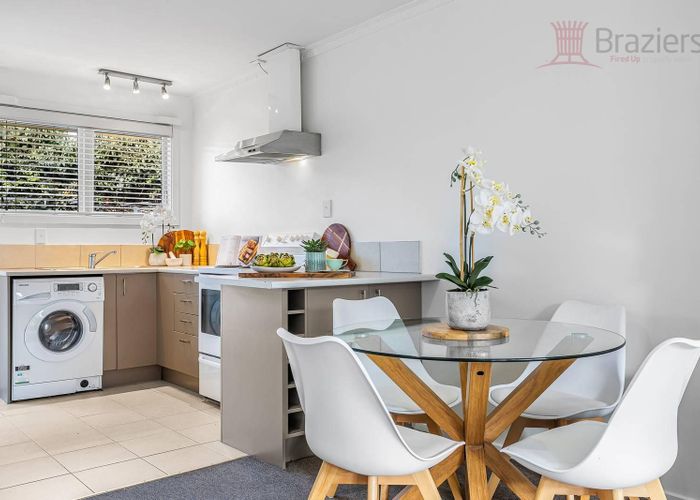  at 2/41 Naseby Street, Merivale, Christchurch City, Canterbury