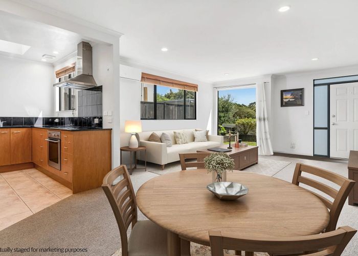  at 2/27 Kellaway Dr, East Tamaki, Manukau City, Auckland