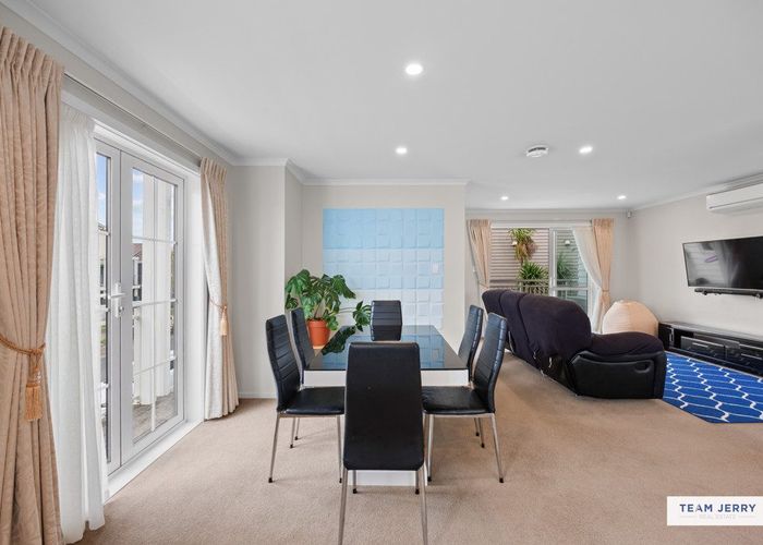  at 35 Arrowsmith Drive, Flat Bush, Manukau City, Auckland