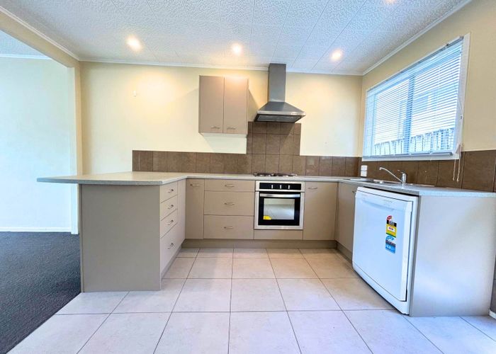  at 2/39 Noall Street, Te Atatu Peninsula, Waitakere City, Auckland